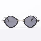 Tom Miller Essential 001